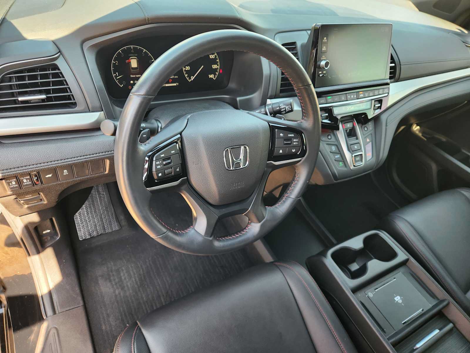 Used 2025 Honda Odyssey Sport-L image 2