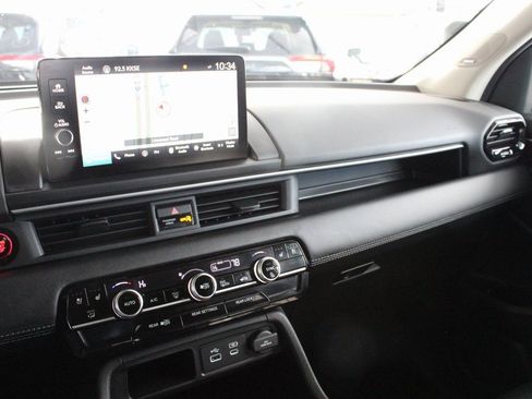 Used 2025 Honda Pilot Elite image 25