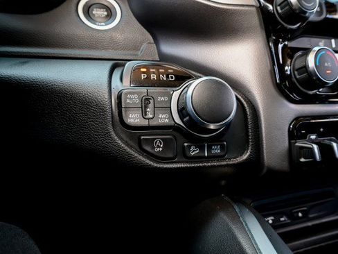 Used 2019 RAM 1500 Big Horn image 33