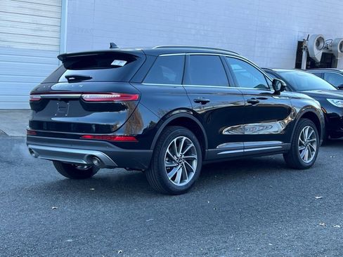 New 2026 Lincoln Corsair Premiere image 4