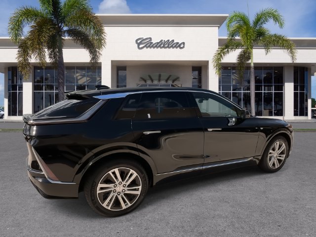 Used 2024 Cadillac Lyriq Tech w/ Driver Assist Package AWD/4WD image 15