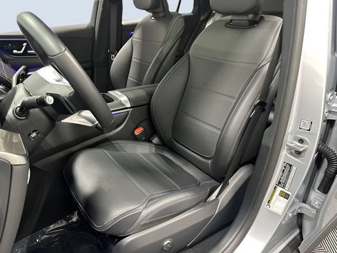 Used 2023 Mercedes-Benz GLC 300 4MATIC image 28