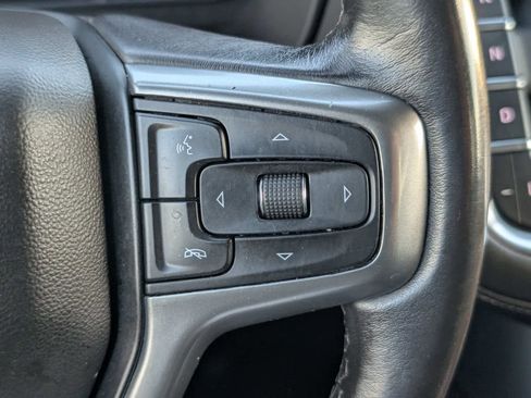 Used 2022 Chevrolet Suburban LT image 24