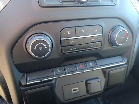 Used 2020 Chevrolet Silverado 1500 Custom Trail Boss w/ Custom Convenience Package image 12