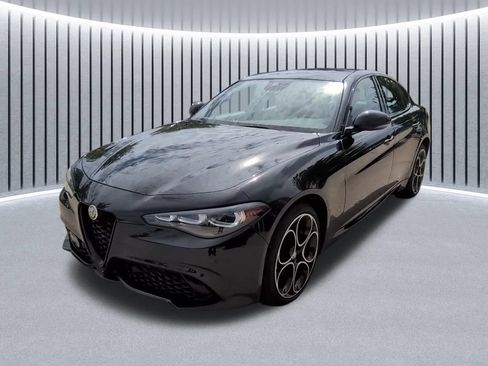 Used 2024 Alfa Romeo Giulia Veloce AWD/4WD image 30