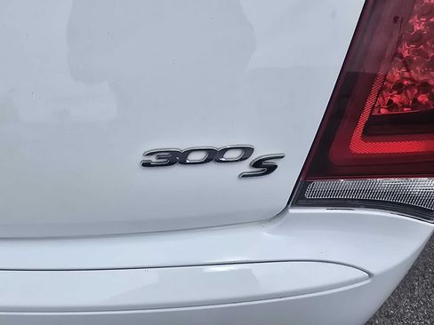 Used 2019 Chrysler 300 S w/ Safetytec Plus Group AWD/4WD image 25