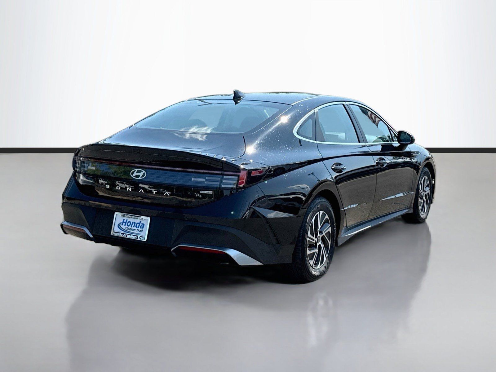 Used 2026 Hyundai Sonata Blue FWD image 8