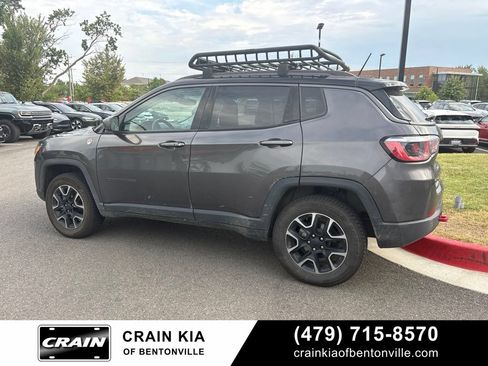 Used 2019 Jeep Compass Trailhawk w/ Cold Weather Group AWD/4WD image 4