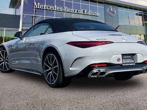 Used 2022 Mercedes-Benz SL 55 AMG 4MATIC image 2