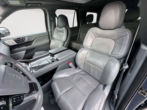 Used 2019 Lincoln Navigator Reserve w/ Cargo Package image 26