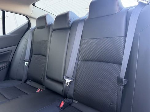 Certified 2025 Nissan Altima 2.5 SR image 12