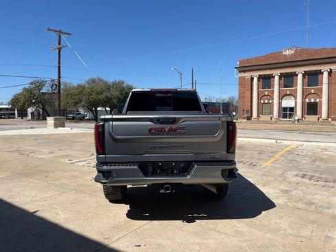Used 2025 GMC Sierra 2500 AT4 w/ AT4 Premium Plus Package AWD/4WD image 6