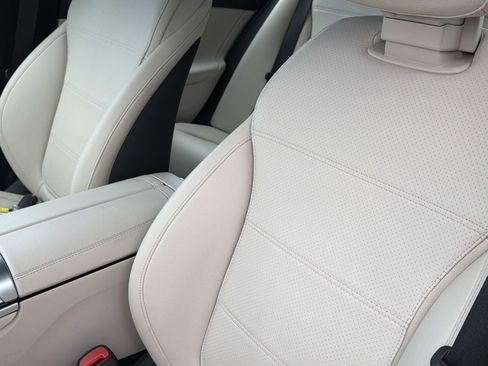 Certified 2024 Mercedes-Benz C 300 Sedan image 18