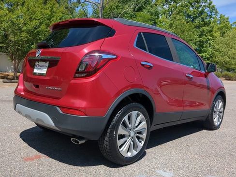 Used 2020 Buick Encore Preferred FWD image 4