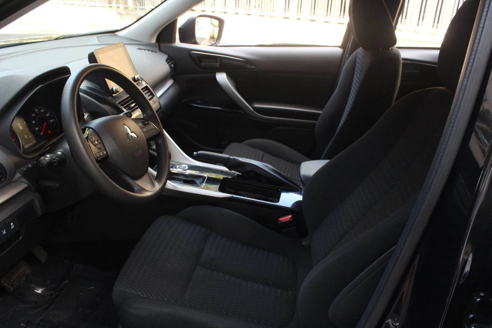 Used 2023 Mitsubishi Eclipse Cross LE AWD/4WD image 14