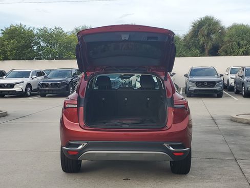 Used 2021 Buick Envision Essence w/ Technology Package I FWD image 9