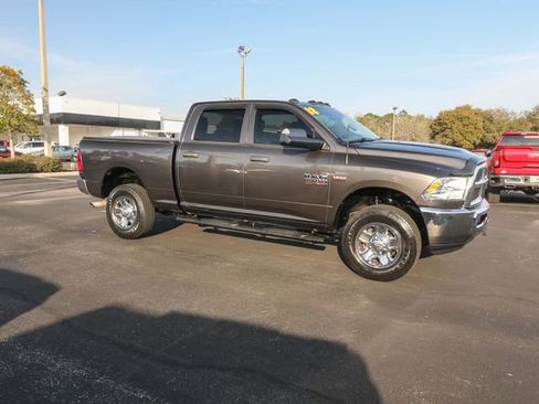 Used 2018 RAM 2500 Tradesman w/ Chrome Appearance Group image 12