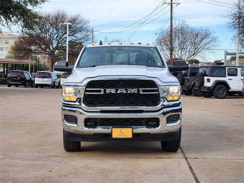 Used 2019 RAM 2500 Tradesman image 2