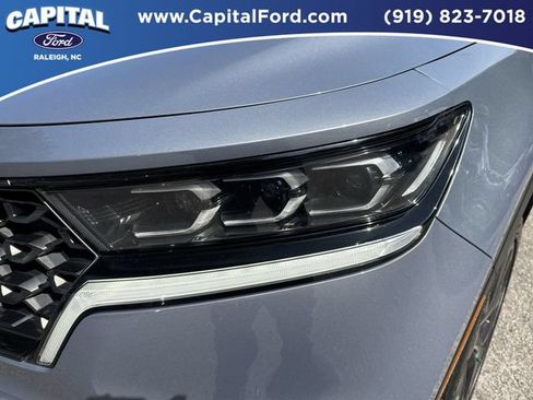 Used 2023 Kia Sorento SX Prestige AWD/4WD image 11