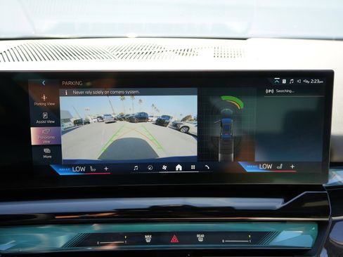 Used 2025 BMW i5 eDrive40i image 28