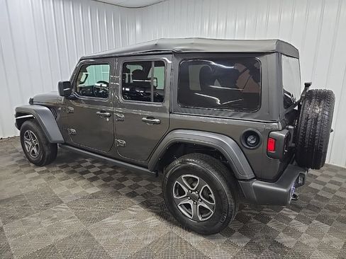 Used 2023 Jeep Wrangler Unlimited Sport AWD/4WD image 9