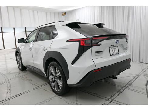 Used 2023 Subaru Solterra AWD image 5