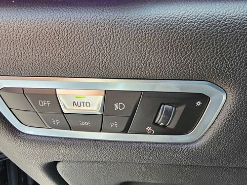Used 2022 BMW X5 xDrive40i w/ Climate Comfort Package AWD/4WD image 24