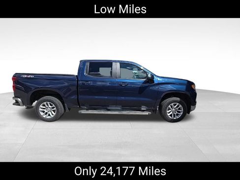 Used 2023 Chevrolet Silverado 1500 LT AWD/4WD image 2