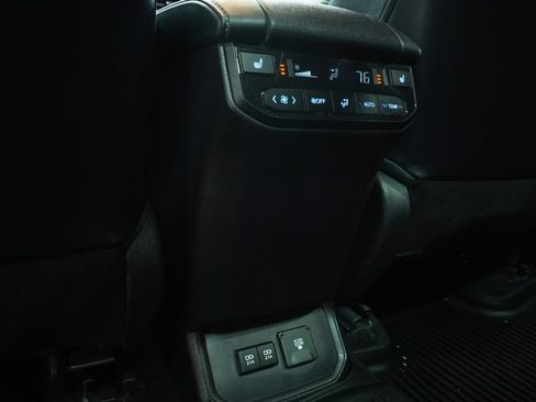 Used 2021 Toyota Highlander Platinum AWD/4WD image 15