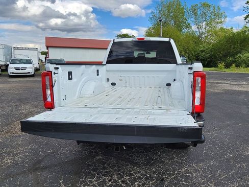 Used 2023 Ford F250 XLT AWD/4WD image 5