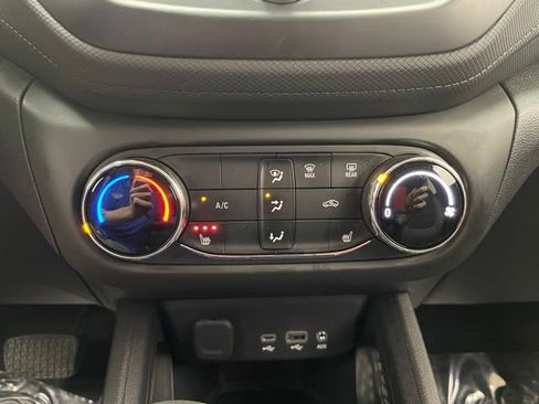 Used 2023 Chevrolet TrailBlazer LT FWD image 5