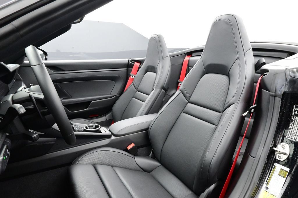 Certified 2026 Porsche 911 Carrera GTS RWD image 5