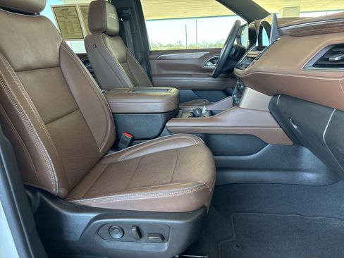 Used 2023 Chevrolet Tahoe High Country image 25