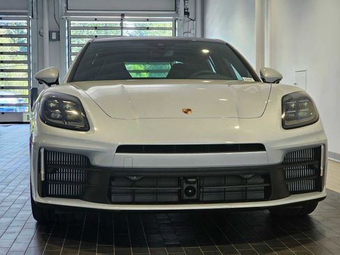 New 2025 Porsche Panamera 4 image 10