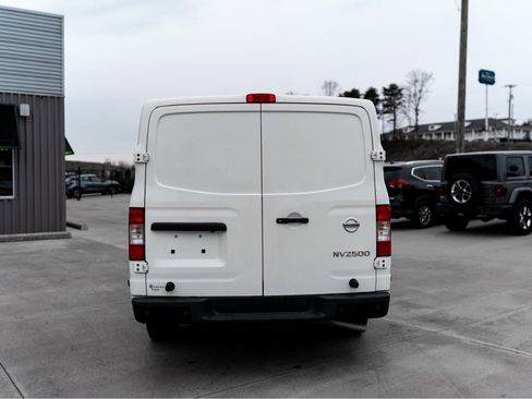Used 2020 Nissan NV 2500 SV image 5