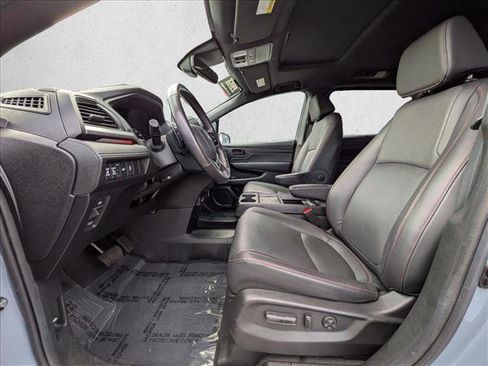 Used 2025 Honda Odyssey Sport-L image 15