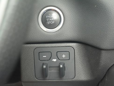 Used 2024 Toyota Tundra Limited AWD/4WD image 14