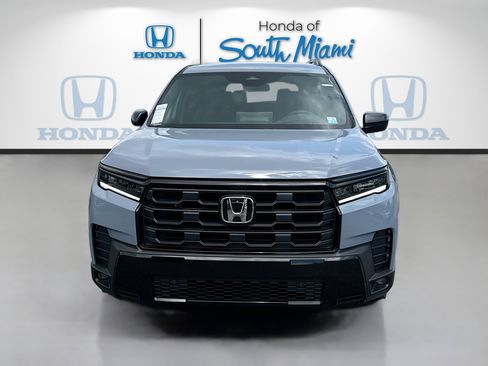 New 2026 Honda Pilot Sport image 2