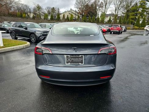 Used 2023 Tesla Model 3 Standard Range image 9