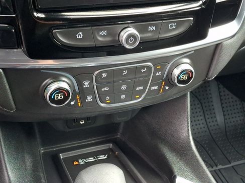 Used 2023 Chevrolet Traverse LT w/ LPO, Floor Liner Package AWD/4WD image 15