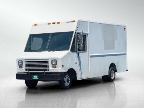 Used 2013 Ford E-350 and Econoline 350 Super Duty w/ Air Conditioning Prep Pkg RWD image 8