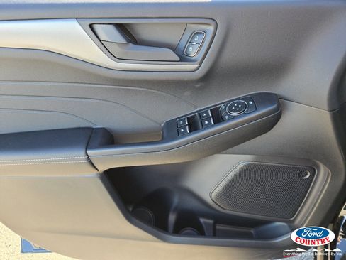 New 2026 Ford Escape Active w/ Tech Pack #1 FWD image 10