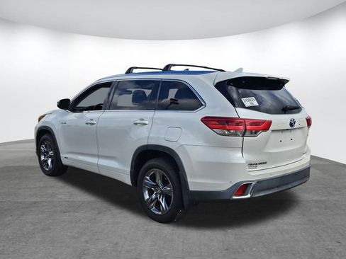 Used 2018 Toyota Highlander Limited Platinum image 6