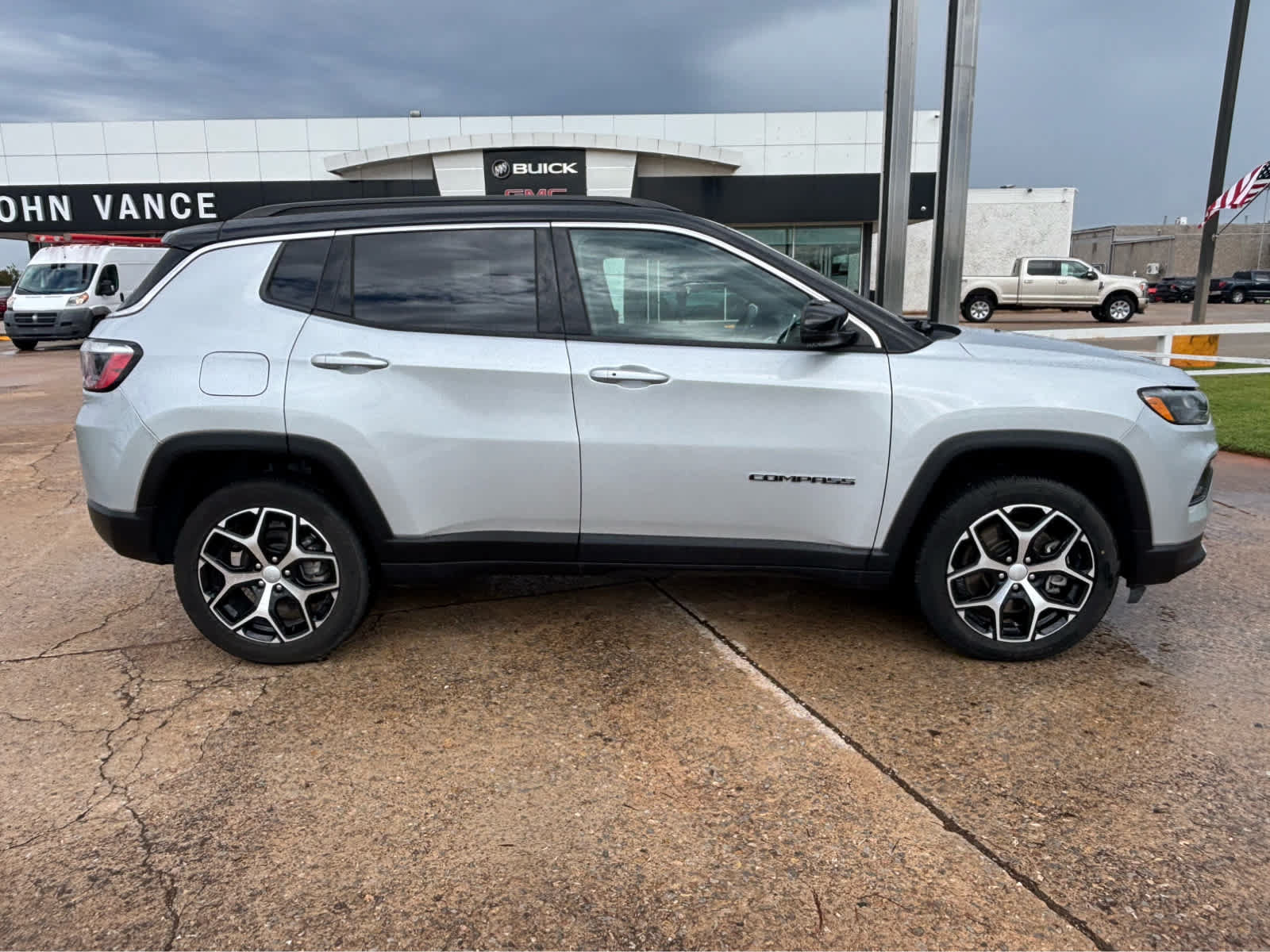 Used 2024 Jeep Compass Limited AWD/4WD image 8