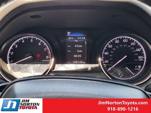Used 2021 Toyota Camry SE FWD image 16