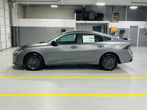 New 2027 Nissan Sentra SV FWD image 12