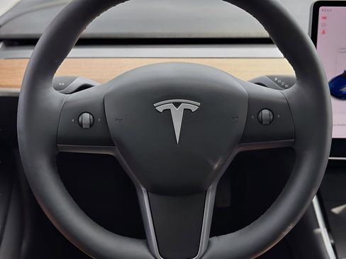 Used 2020 Tesla Model 3 Long Range image 15
