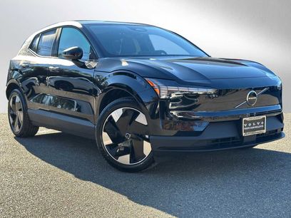 New 2025 Volvo EX30 Plus w/ Protection Package Premier