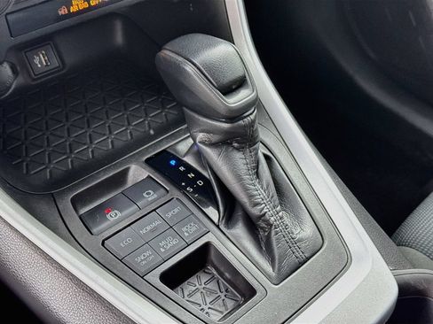 Certified 2023 Toyota RAV4 LE AWD/4WD image 13