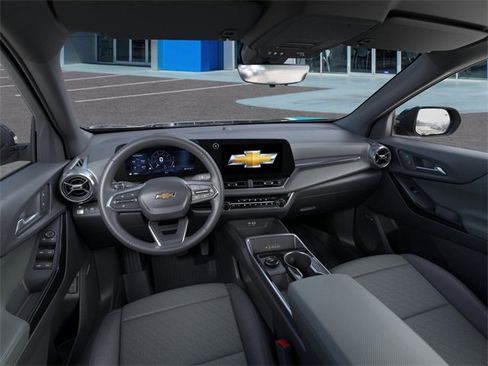 New 2026 Chevrolet Equinox LT w/ Convenience Package II image 15
